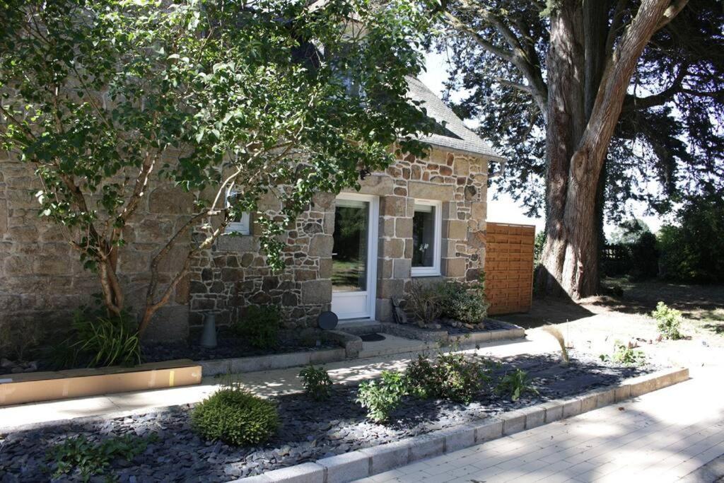 Ty Daou - Gîtes du Vieux Tilleul Treglamus Extérieur photo